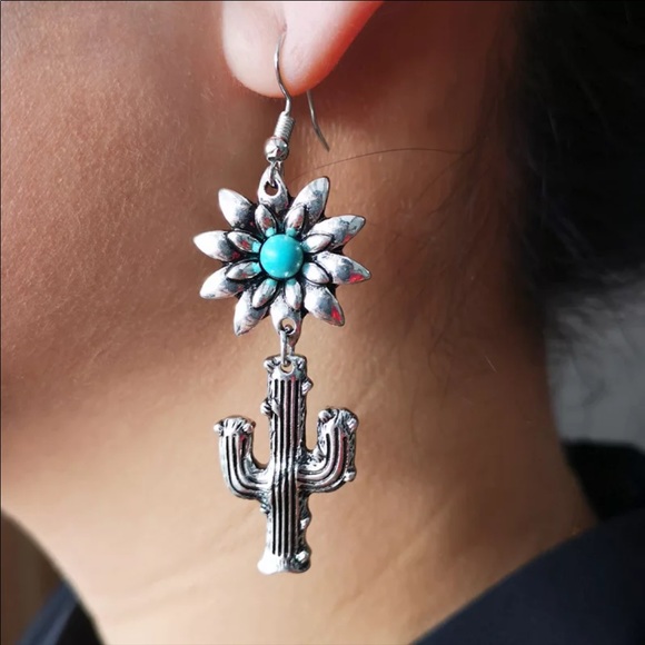 NEW Vintage Silver Sunflower Cactus Earrings - Picture 2 of 3
